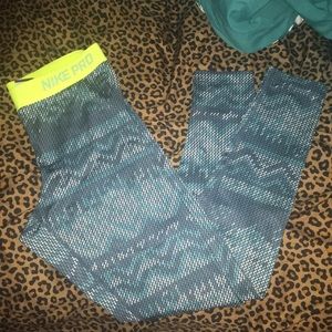 Nike leggings